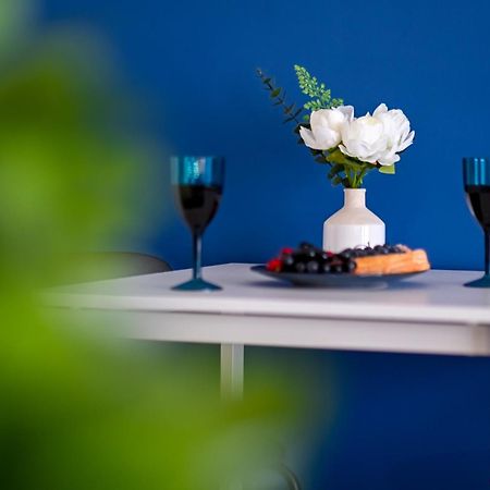 Urban Elegance - Stylish Central Accommodation บูคาเรสต์ ภายนอก รูปภาพ