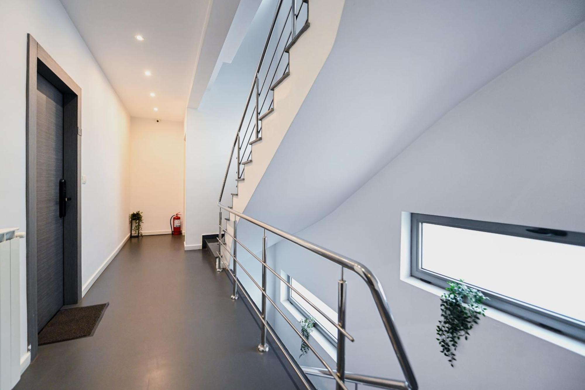 Urban Elegance - Stylish Central Accommodation บูคาเรสต์ ภายนอก รูปภาพ