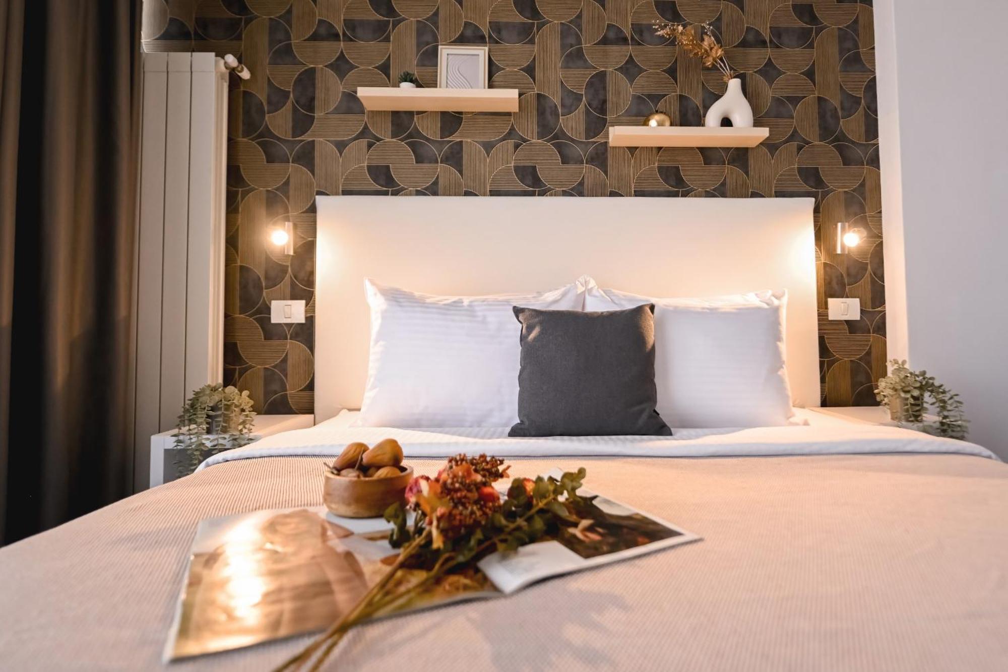 Urban Elegance - Stylish Central Accommodation บูคาเรสต์ ภายนอก รูปภาพ