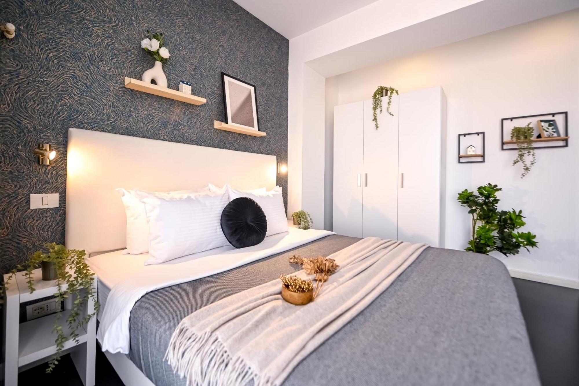 Urban Elegance - Stylish Central Accommodation บูคาเรสต์ ภายนอก รูปภาพ