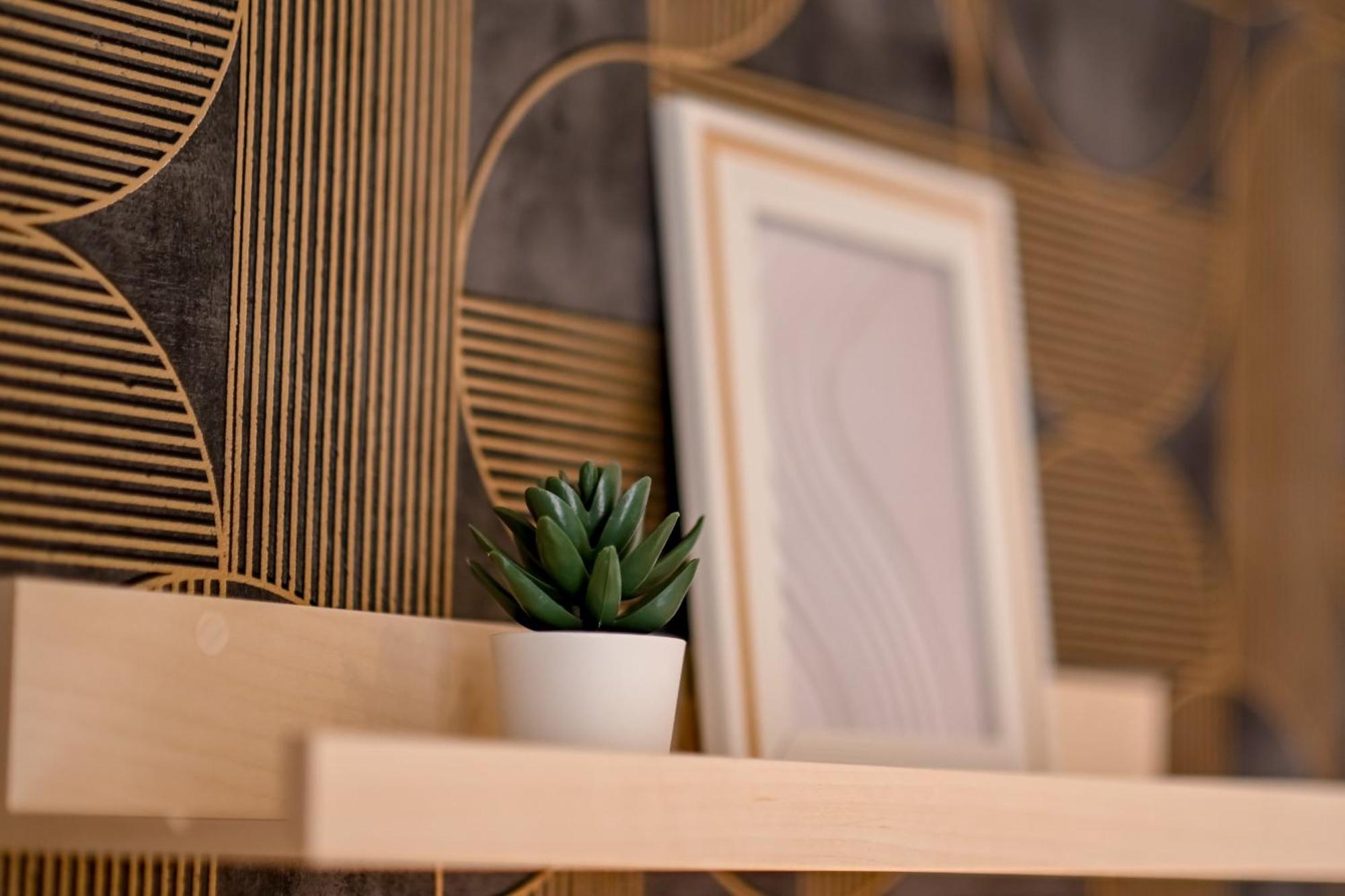 Urban Elegance - Stylish Central Accommodation บูคาเรสต์ ห้อง รูปภาพ