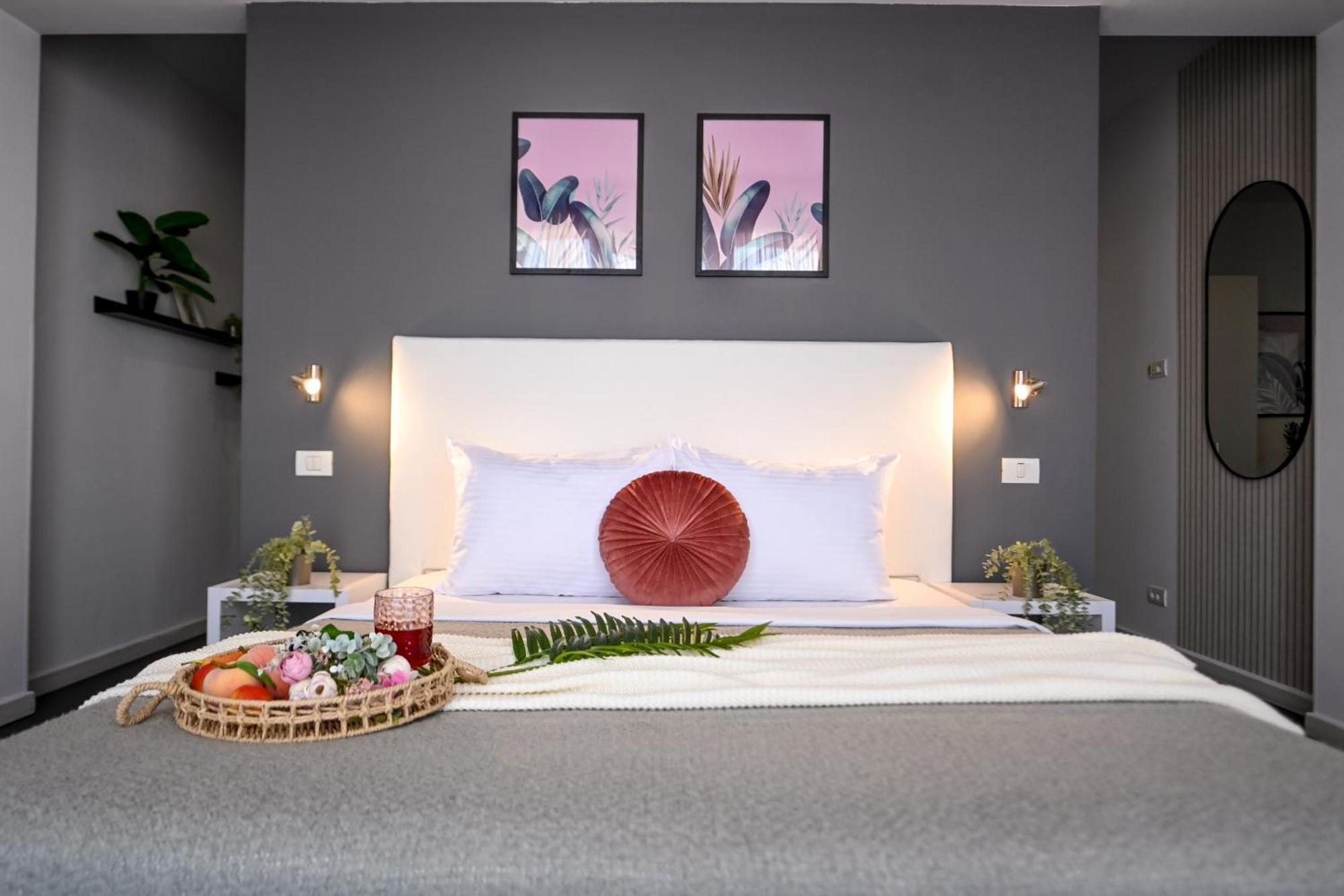 Urban Elegance - Stylish Central Accommodation บูคาเรสต์ ห้อง รูปภาพ