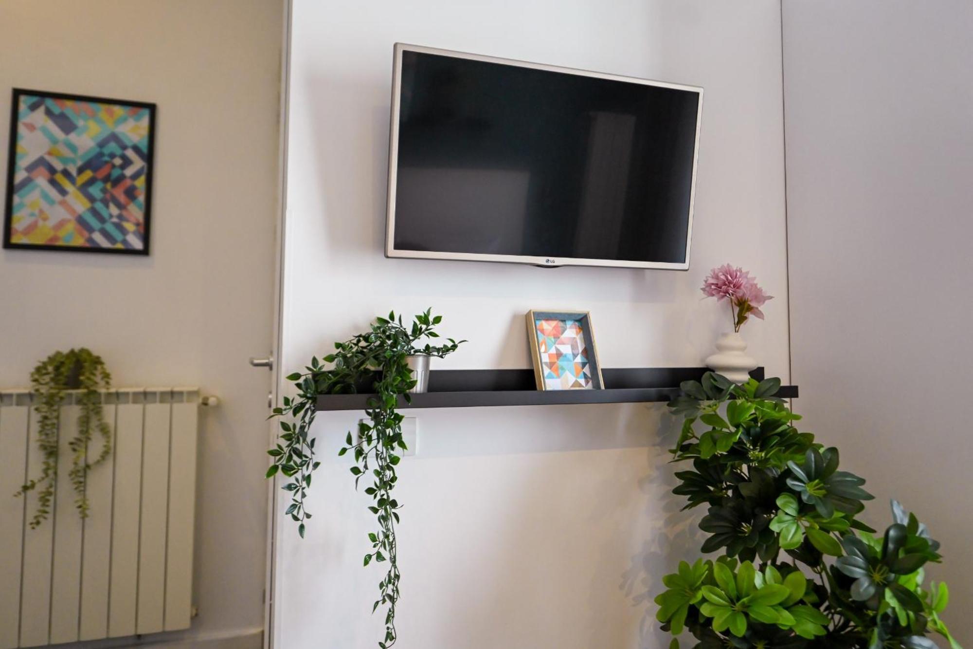 Urban Elegance - Stylish Central Accommodation บูคาเรสต์ ห้อง รูปภาพ
