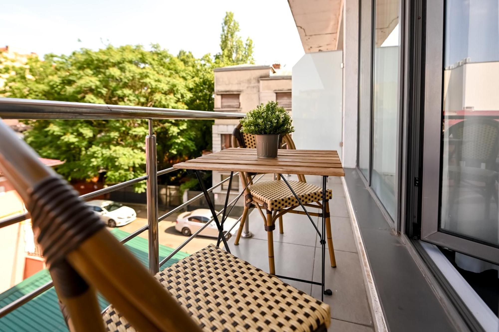 Urban Elegance - Stylish Central Accommodation บูคาเรสต์ ห้อง รูปภาพ